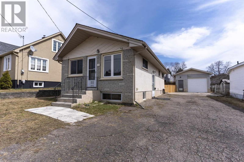 99 Empress St Thunder Bay, Ontario