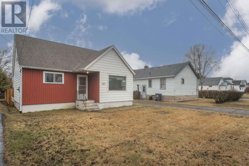 147 Ruttan St Thunder Bay, Ontario