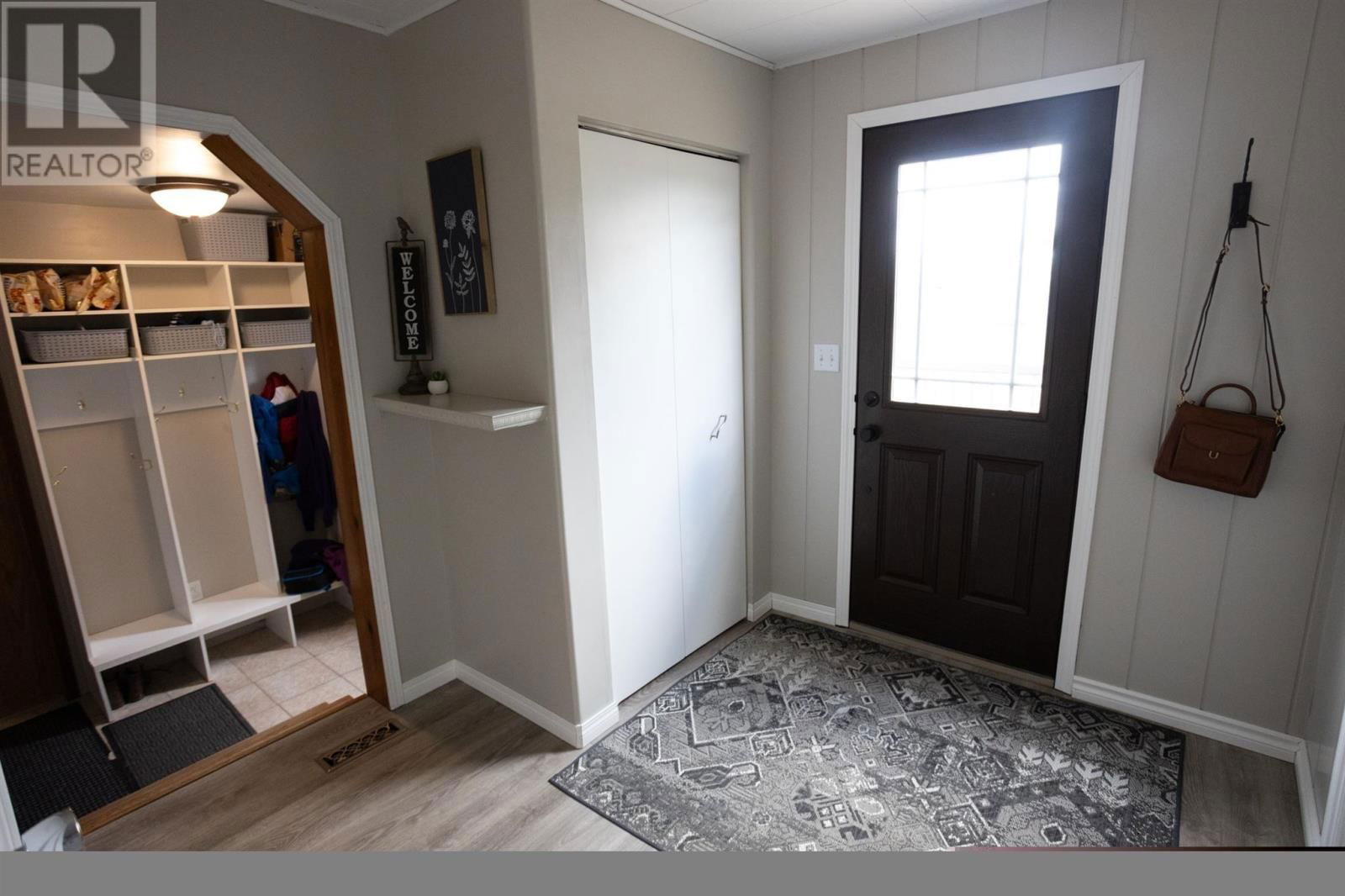 226 FRONT ST Image 14