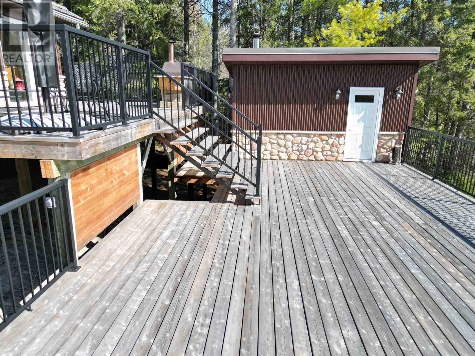 D - 12 INGLIS RD Image 26