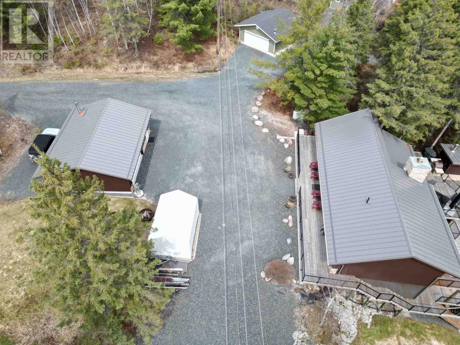 D - 12 INGLIS RD Image 32
