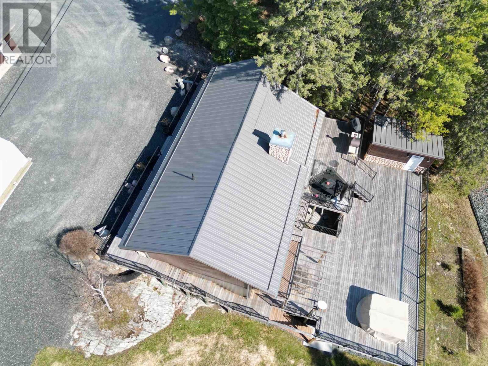 D - 12 INGLIS RD Image 39