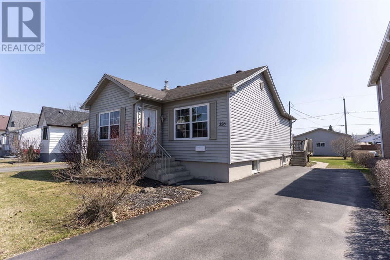 356 Empire Ave Thunder Bay, Ontario