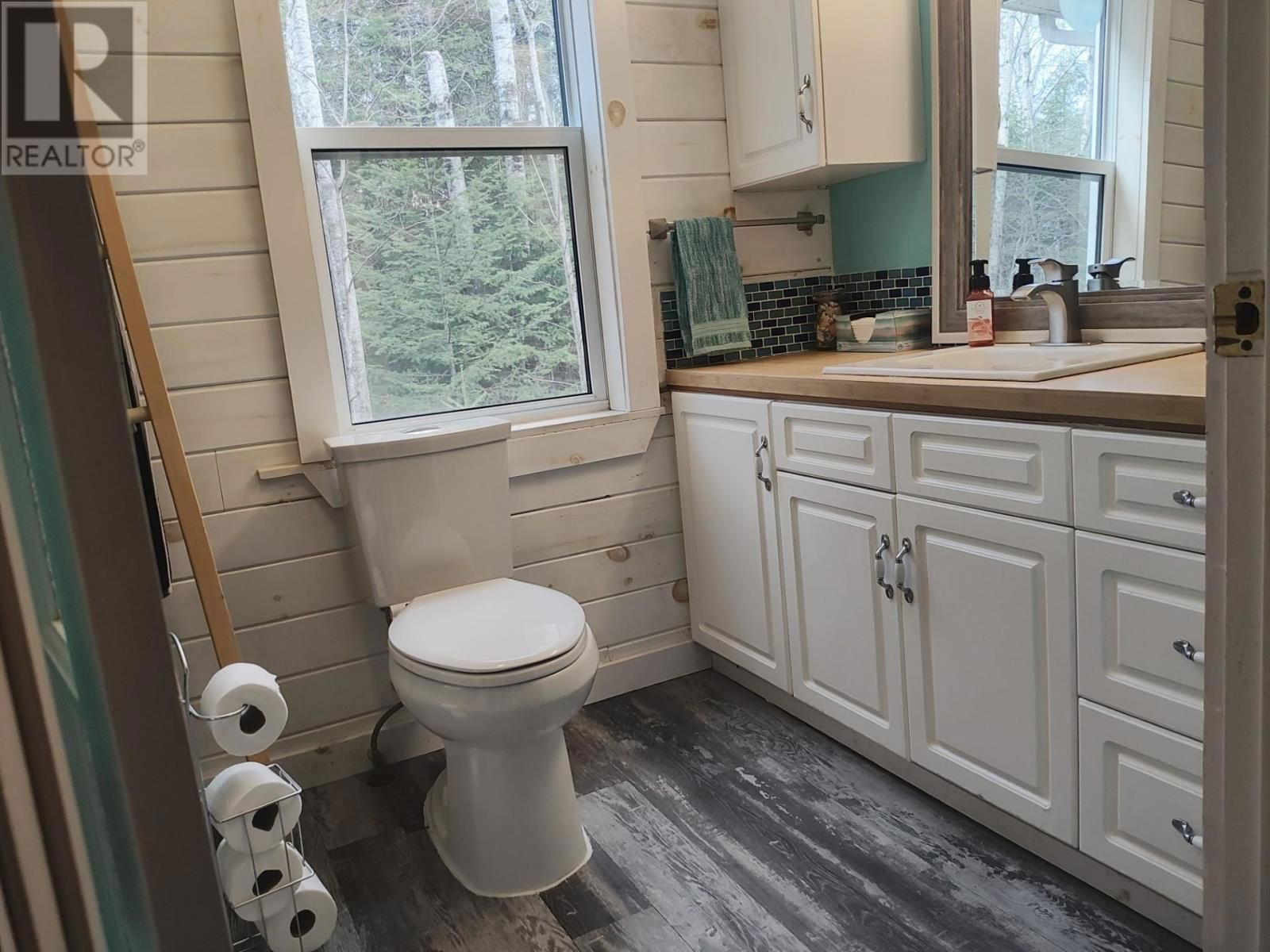 6916 Mapleward Rd Thunder Bay, Ontario
