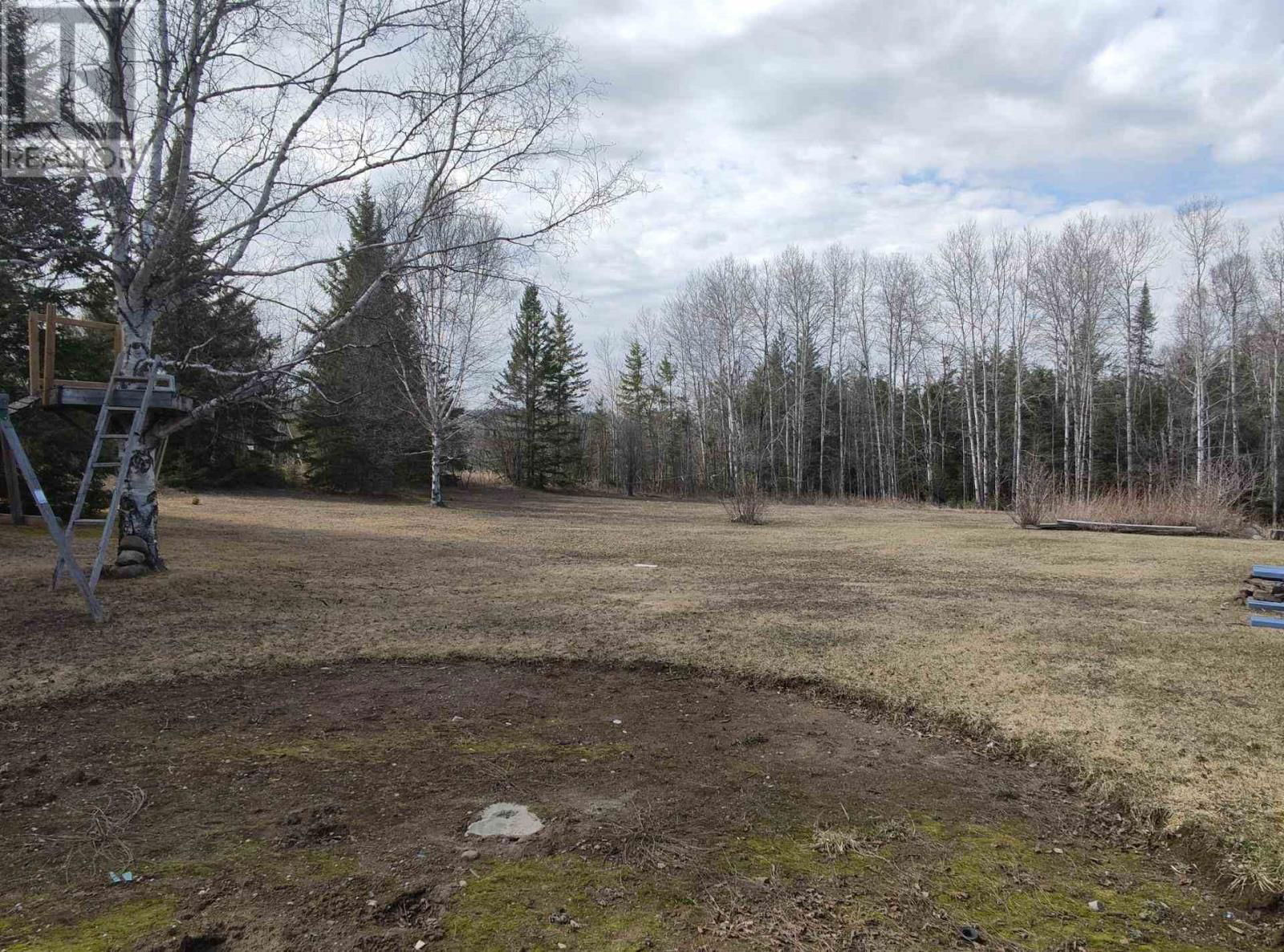 6916 Mapleward Rd Thunder Bay, Ontario