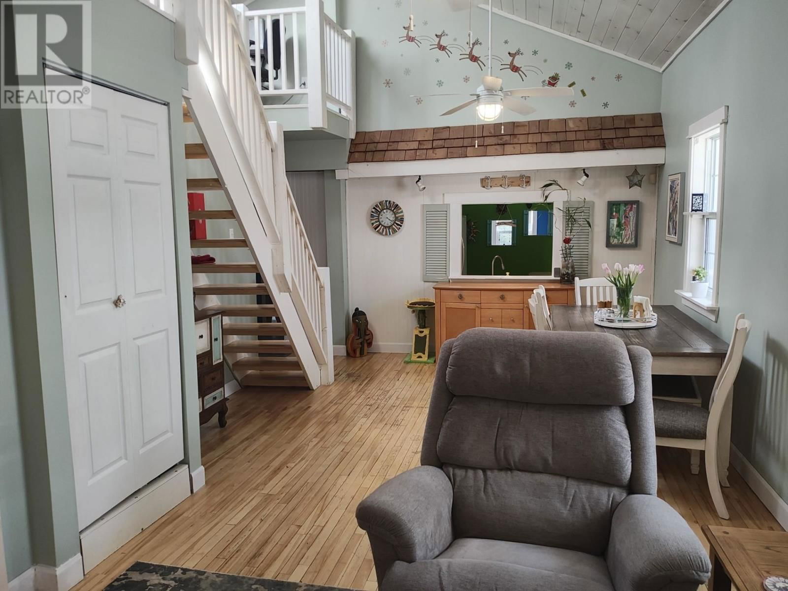 6916 Mapleward Rd Thunder Bay, Ontario