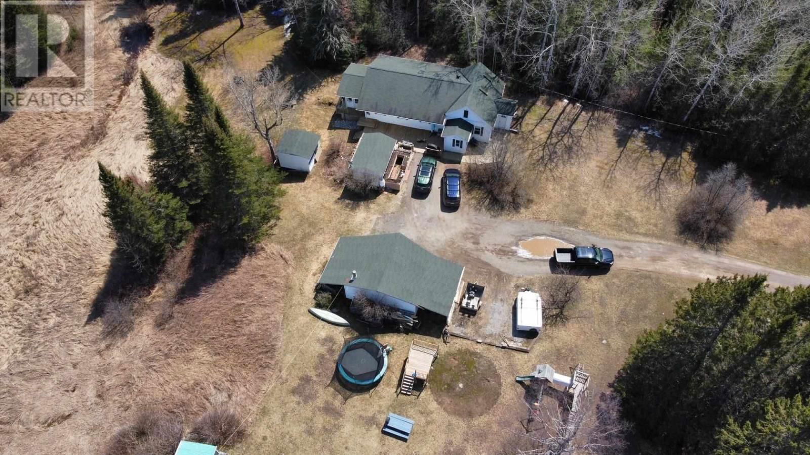 6916 Mapleward Rd Thunder Bay, Ontario