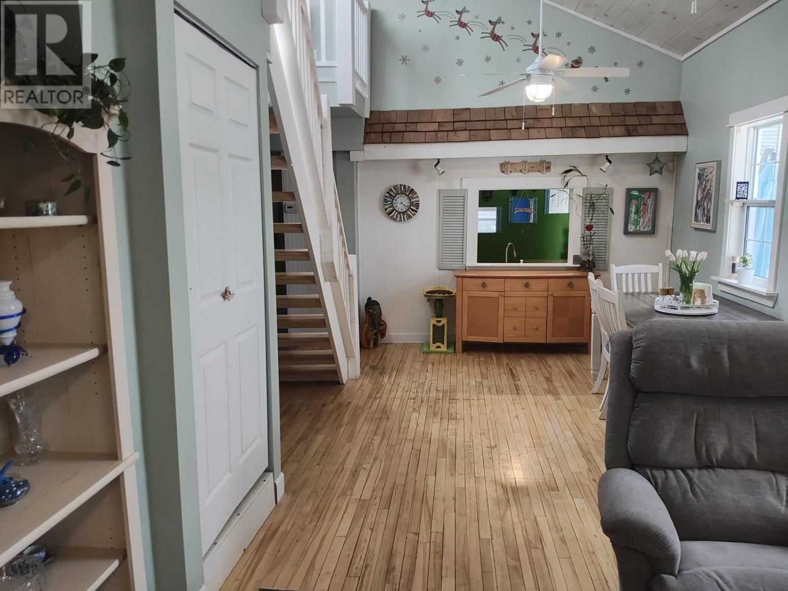 6916 Mapleward Rd Thunder Bay, Ontario