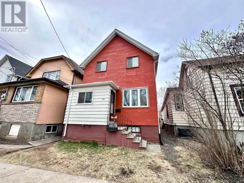 152 Machar Ave Thunder Bay, Ontario