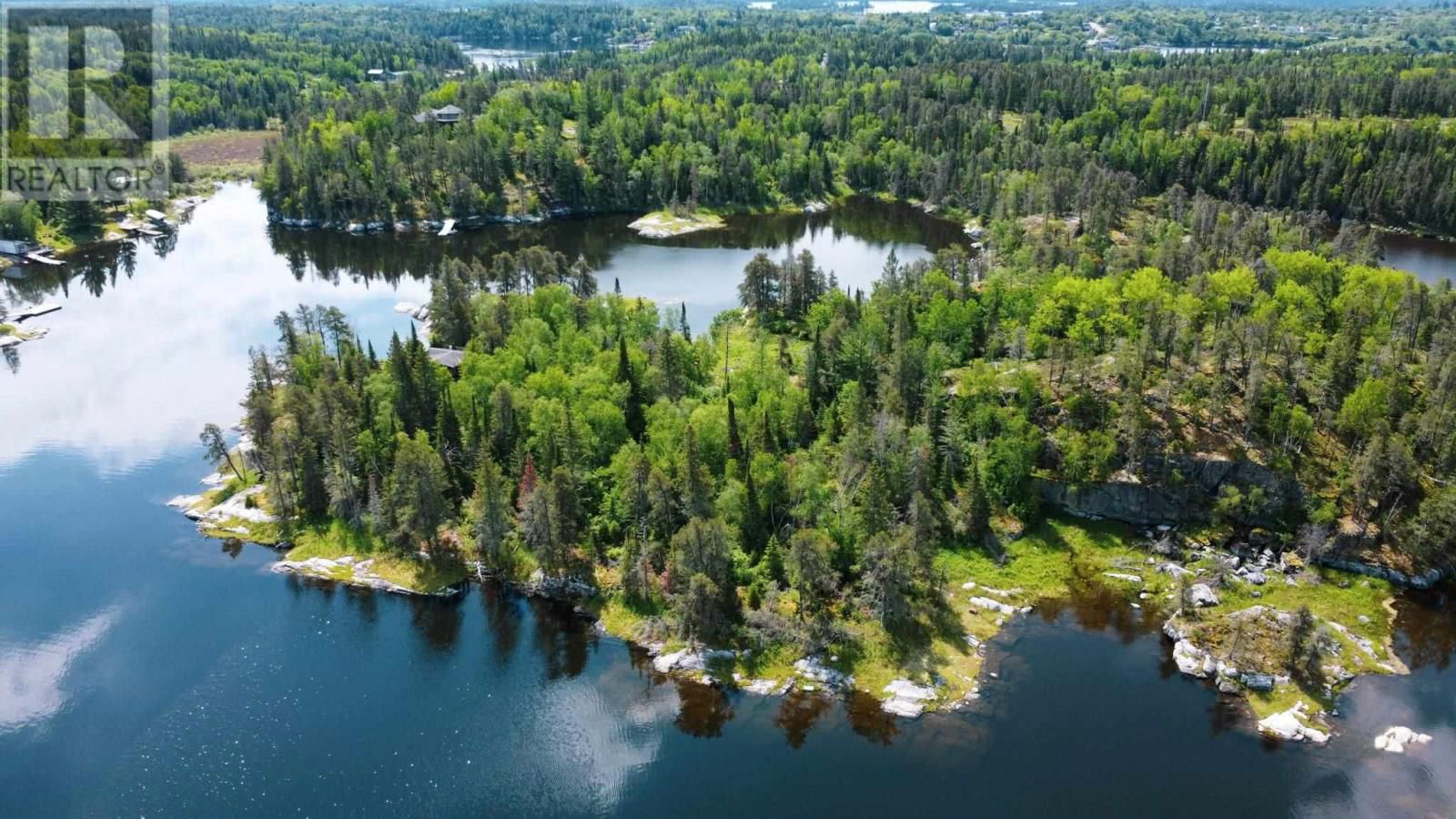 D428 WINNIPEG RIVER Image 1
