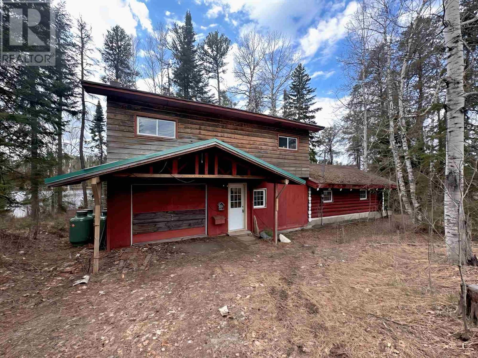4 PATRICIA DR Image 1