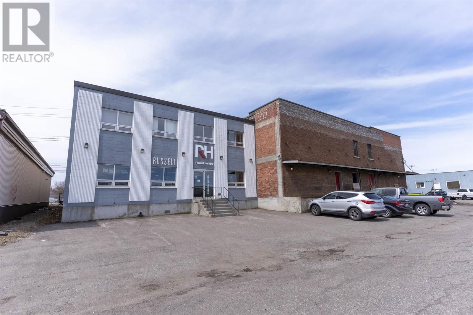441 HARDISTY ST Image 1