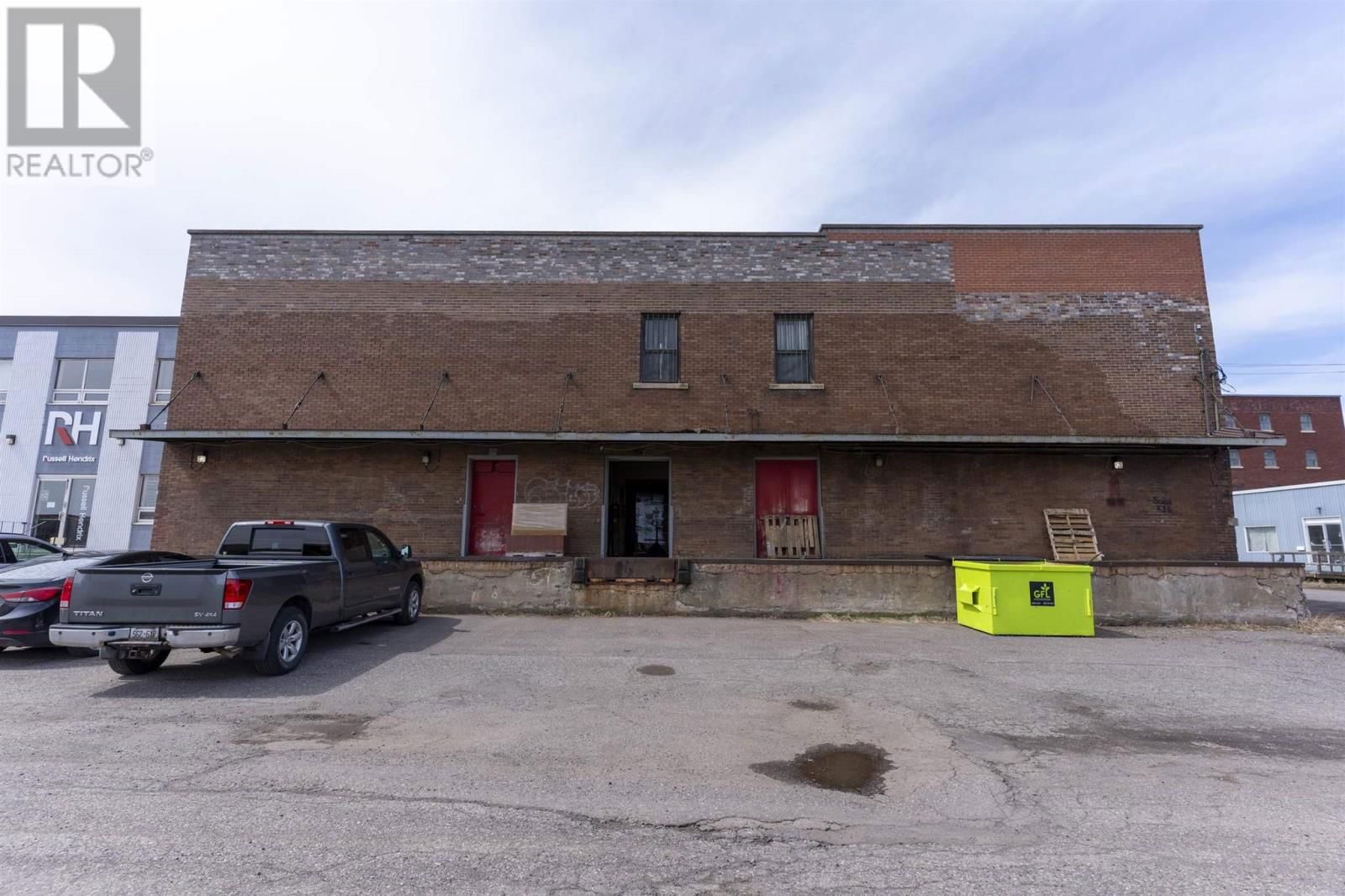 441 HARDISTY ST Image 3