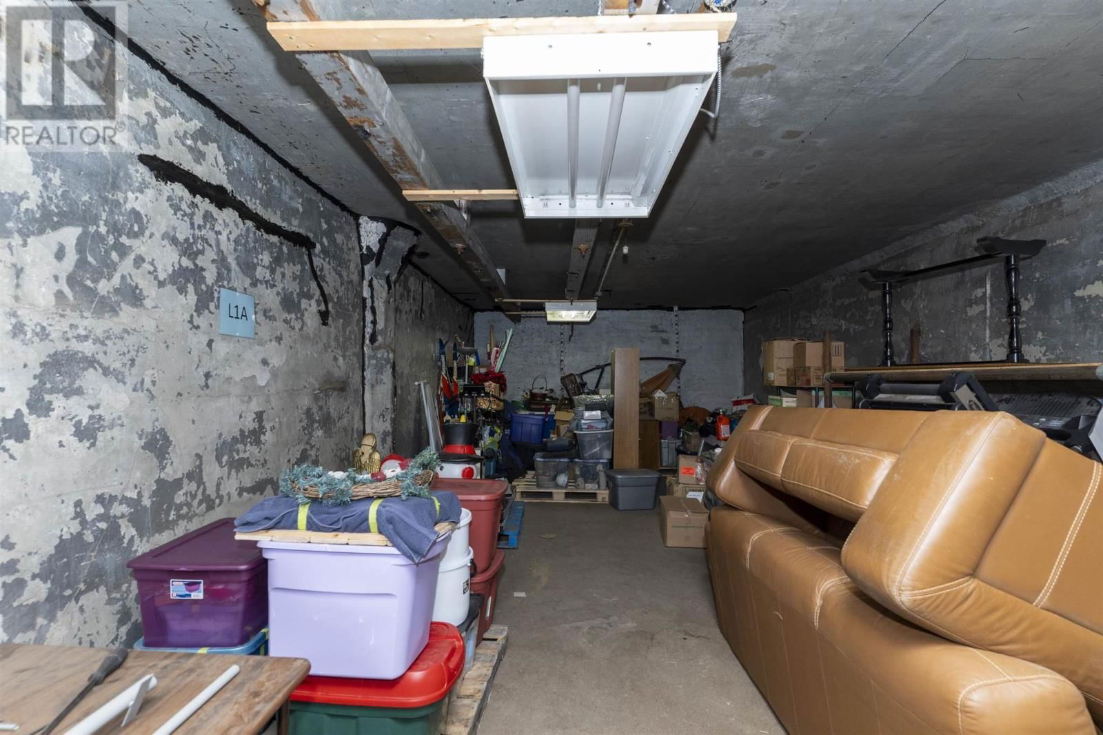441 HARDISTY ST Image 31
