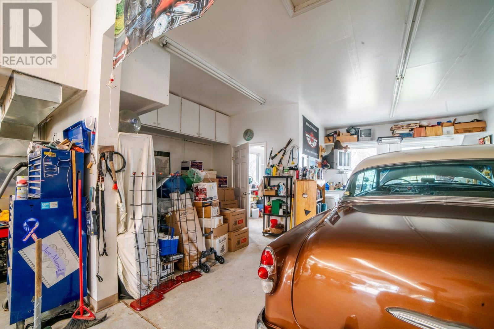 33 COCHENOUR CRES Image 38