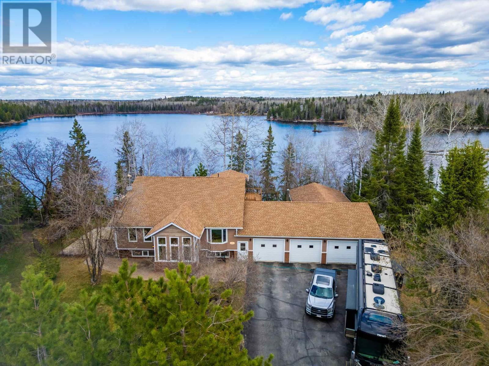 33 COCHENOUR CRES Image 43