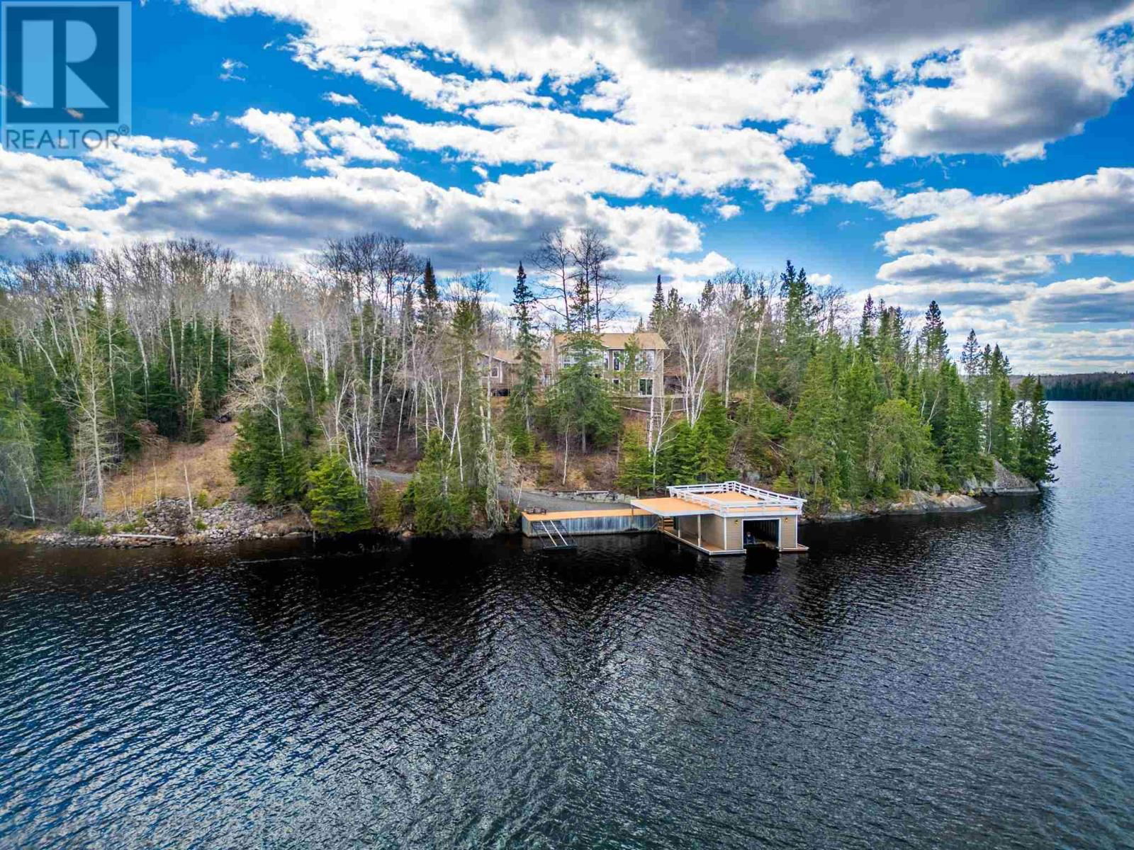 33 COCHENOUR CRES Image 45
