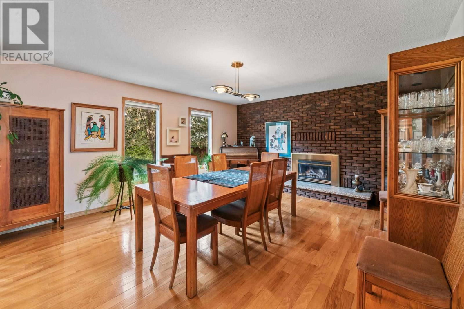 33 COCHENOUR CRES Image 9