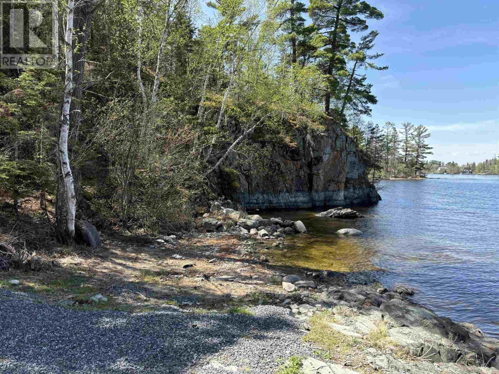 LAKE OF THE WOODS - DEVILS GAP Image 7