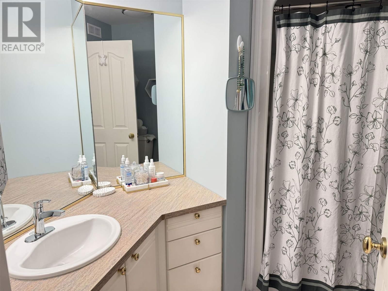 194 WOLVERINE CRES Image 22
