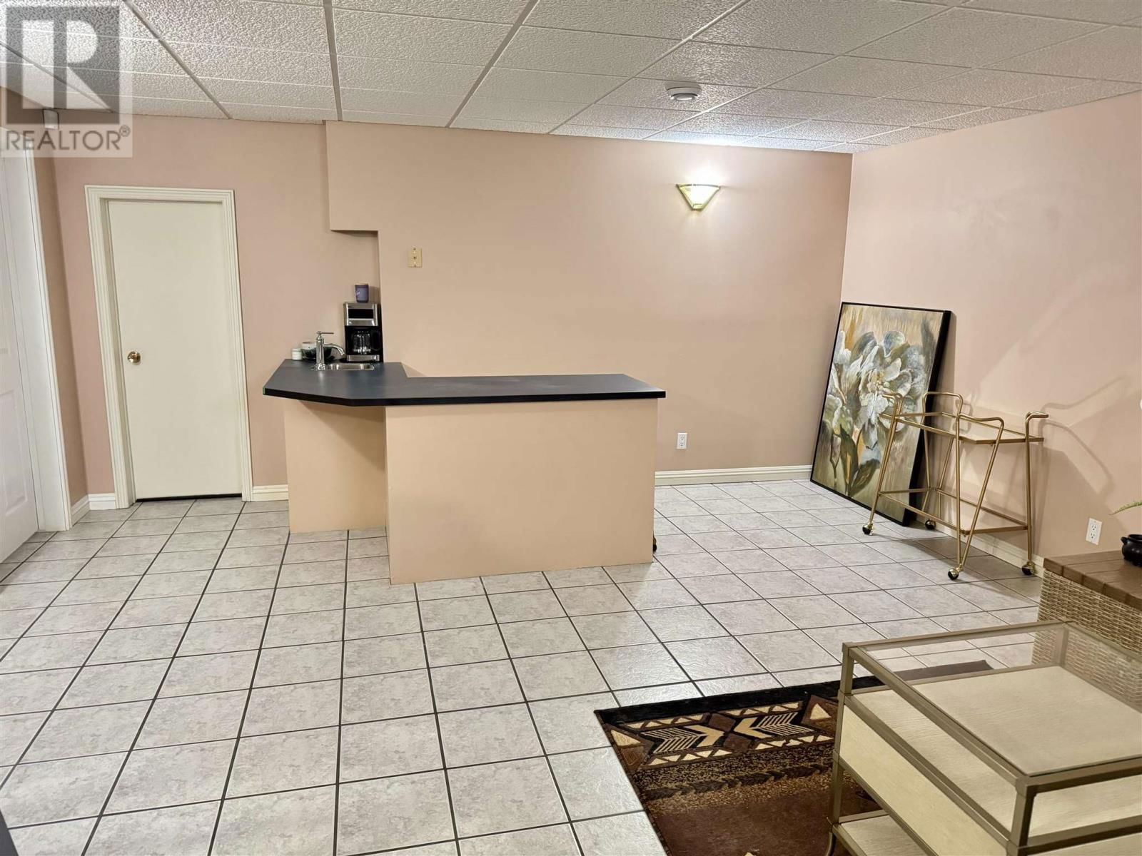 194 WOLVERINE CRES Image 30