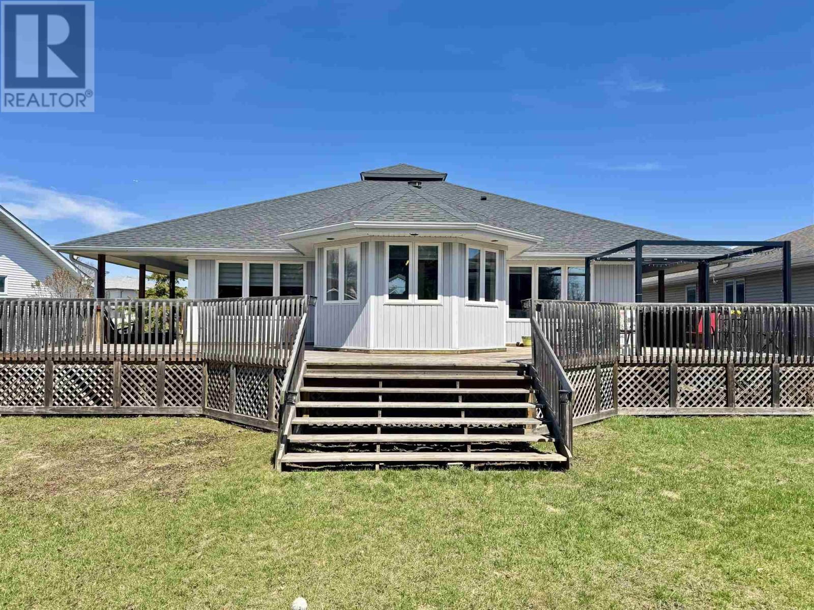 194 WOLVERINE CRES Image 36