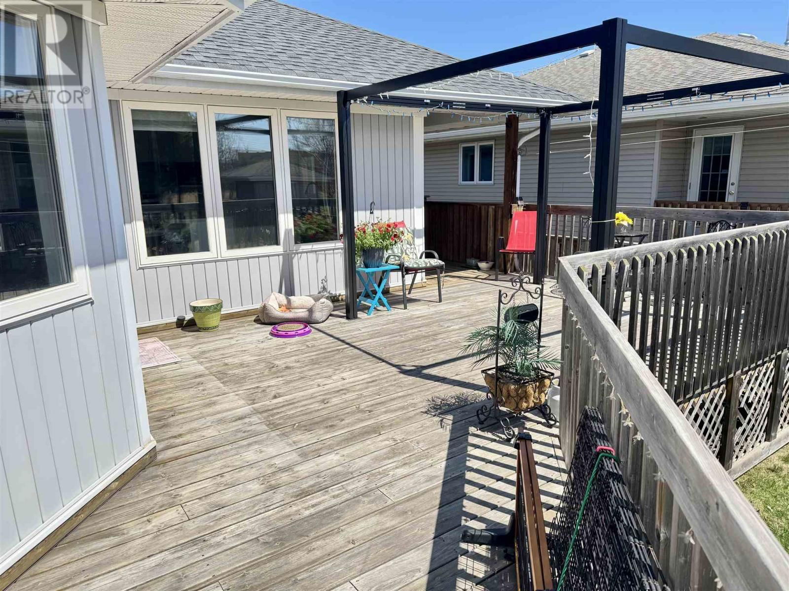 194 WOLVERINE CRES Image 38