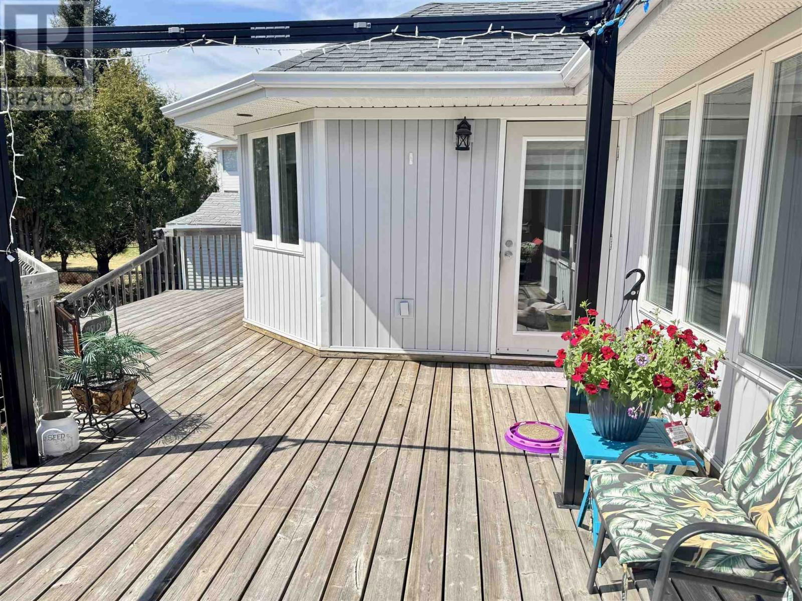 194 WOLVERINE CRES Image 39
