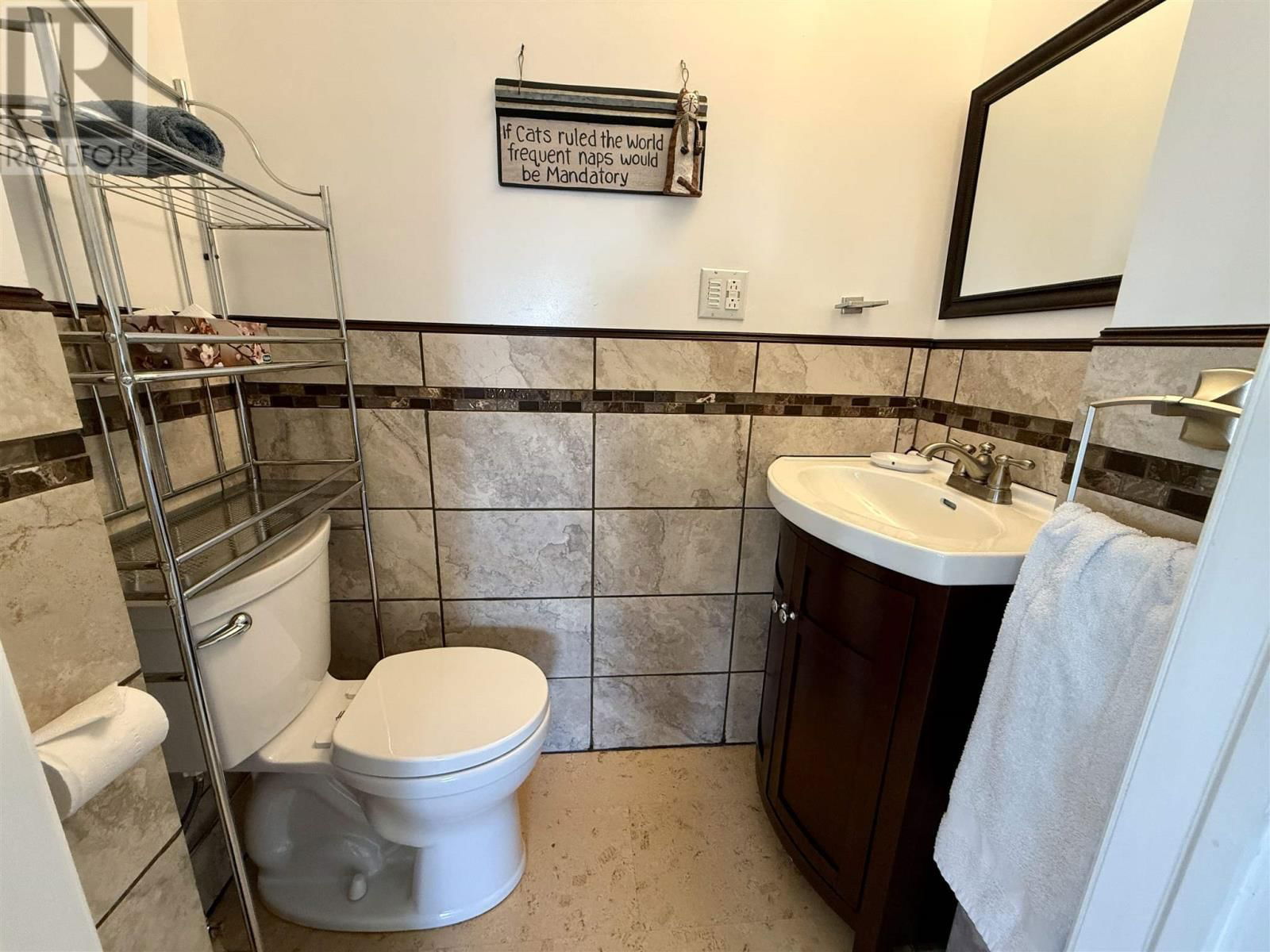 488 FLORAL BEACH RD Image 12