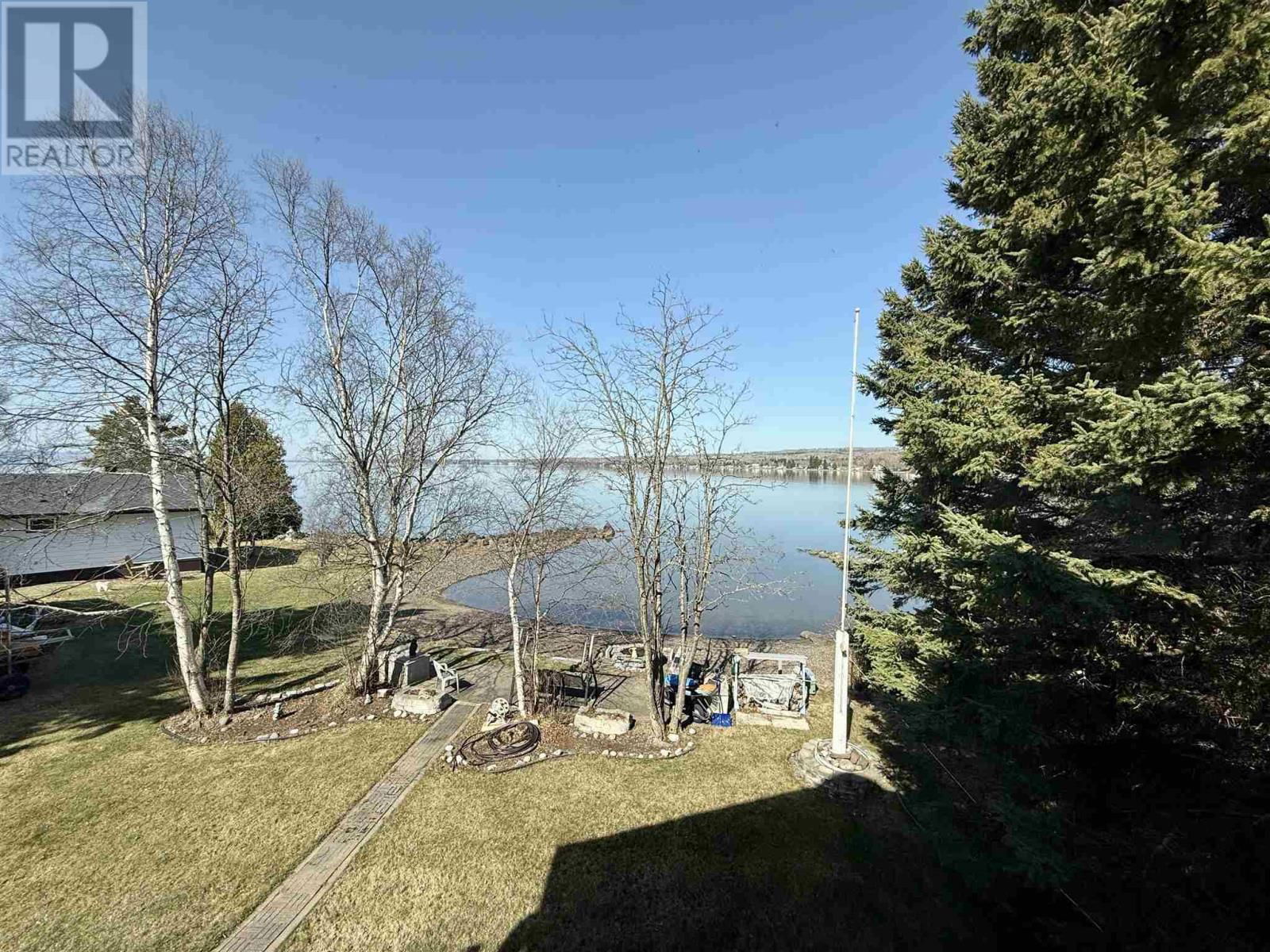 488 FLORAL BEACH RD Image 4