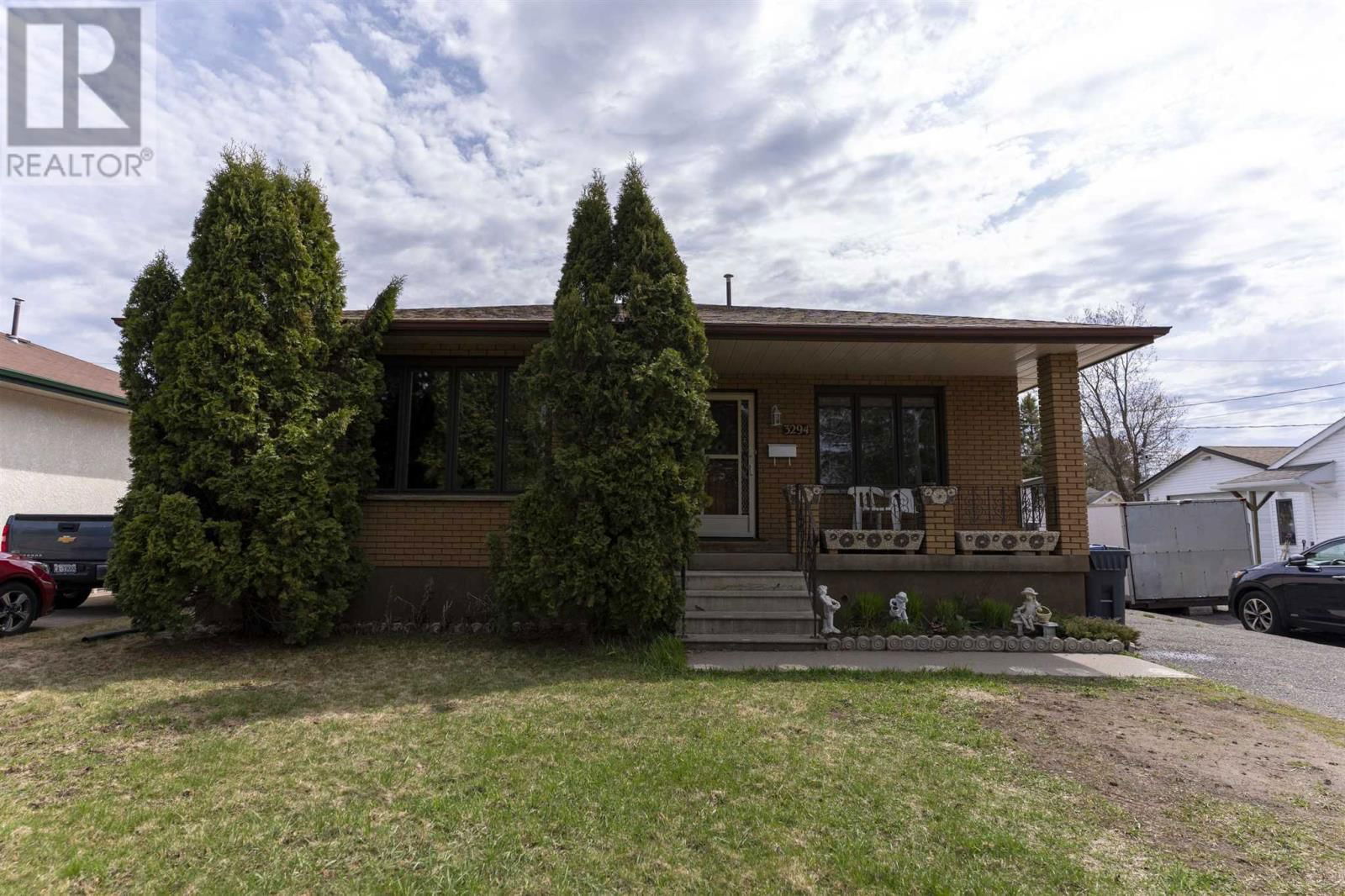 3294 MORGAN AVE Image 2