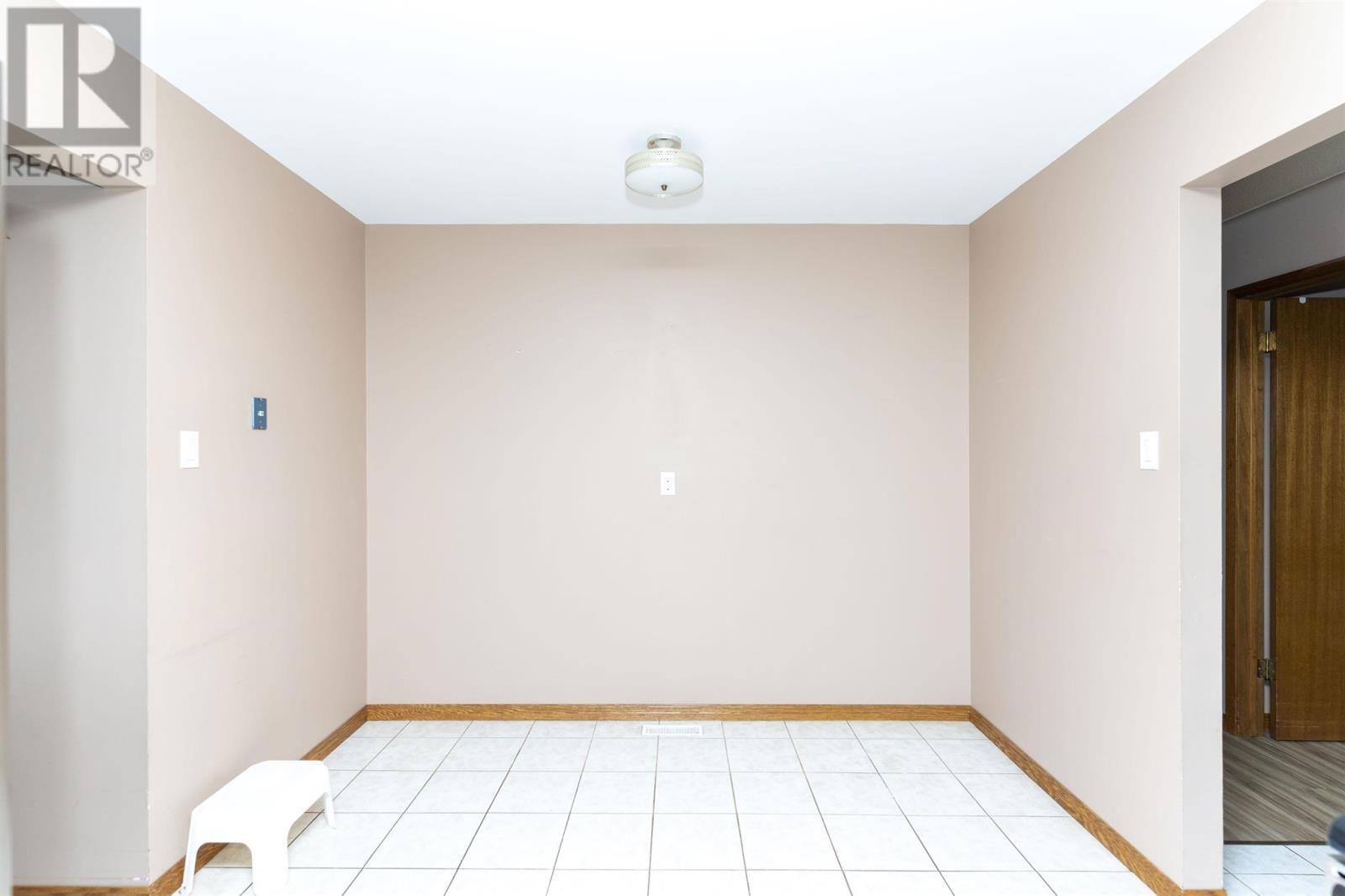 3294 MORGAN AVE Image 21