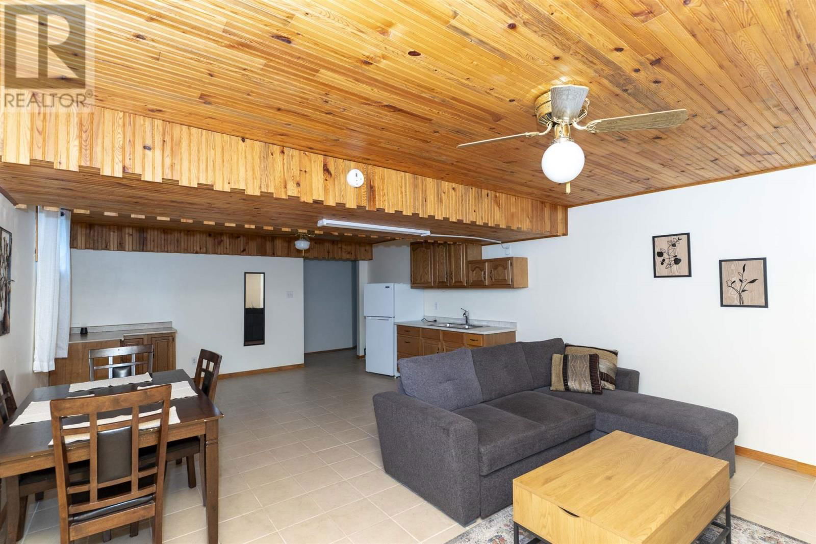 3294 MORGAN AVE Image 29