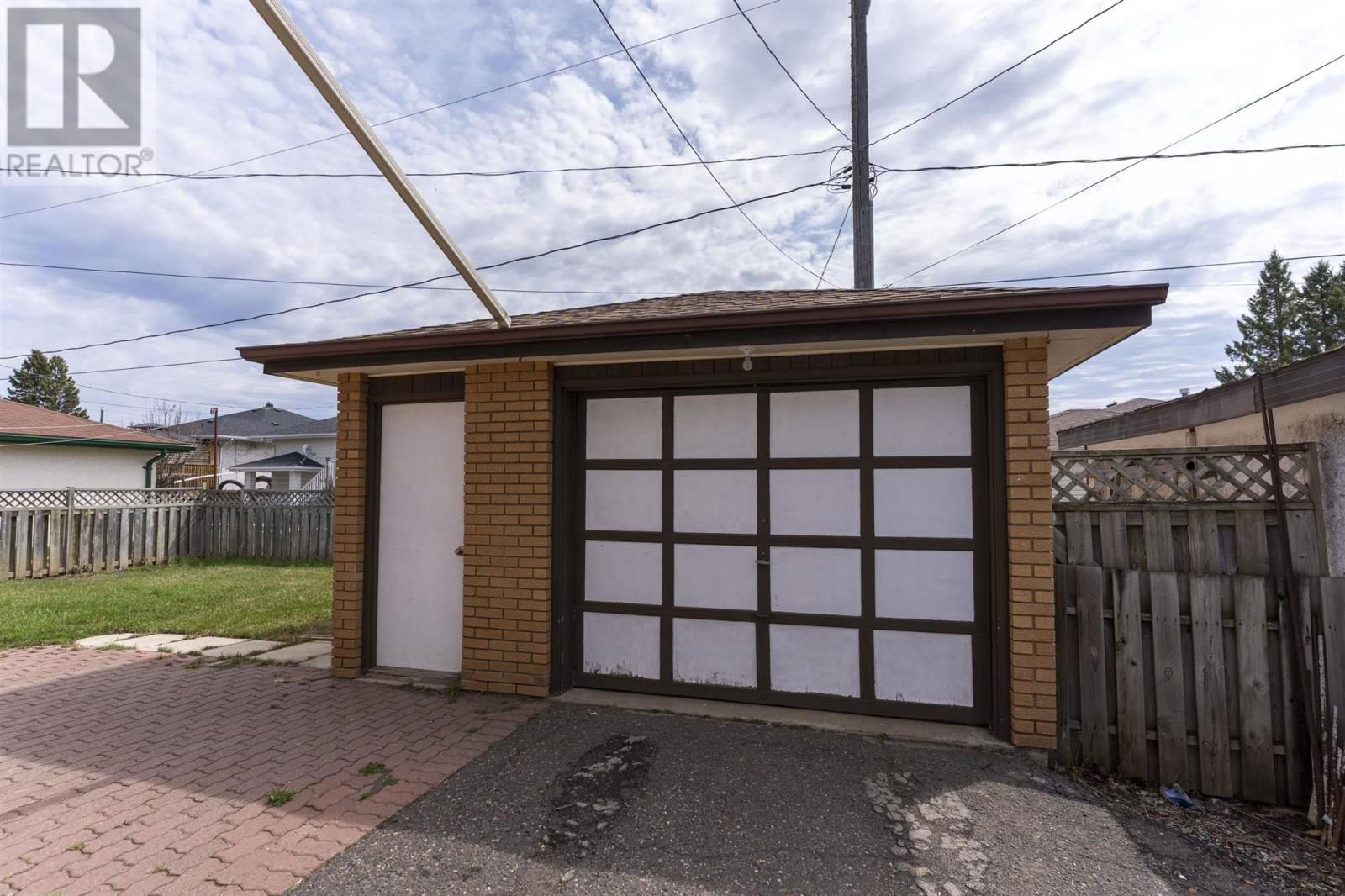 3294 MORGAN AVE Image 3