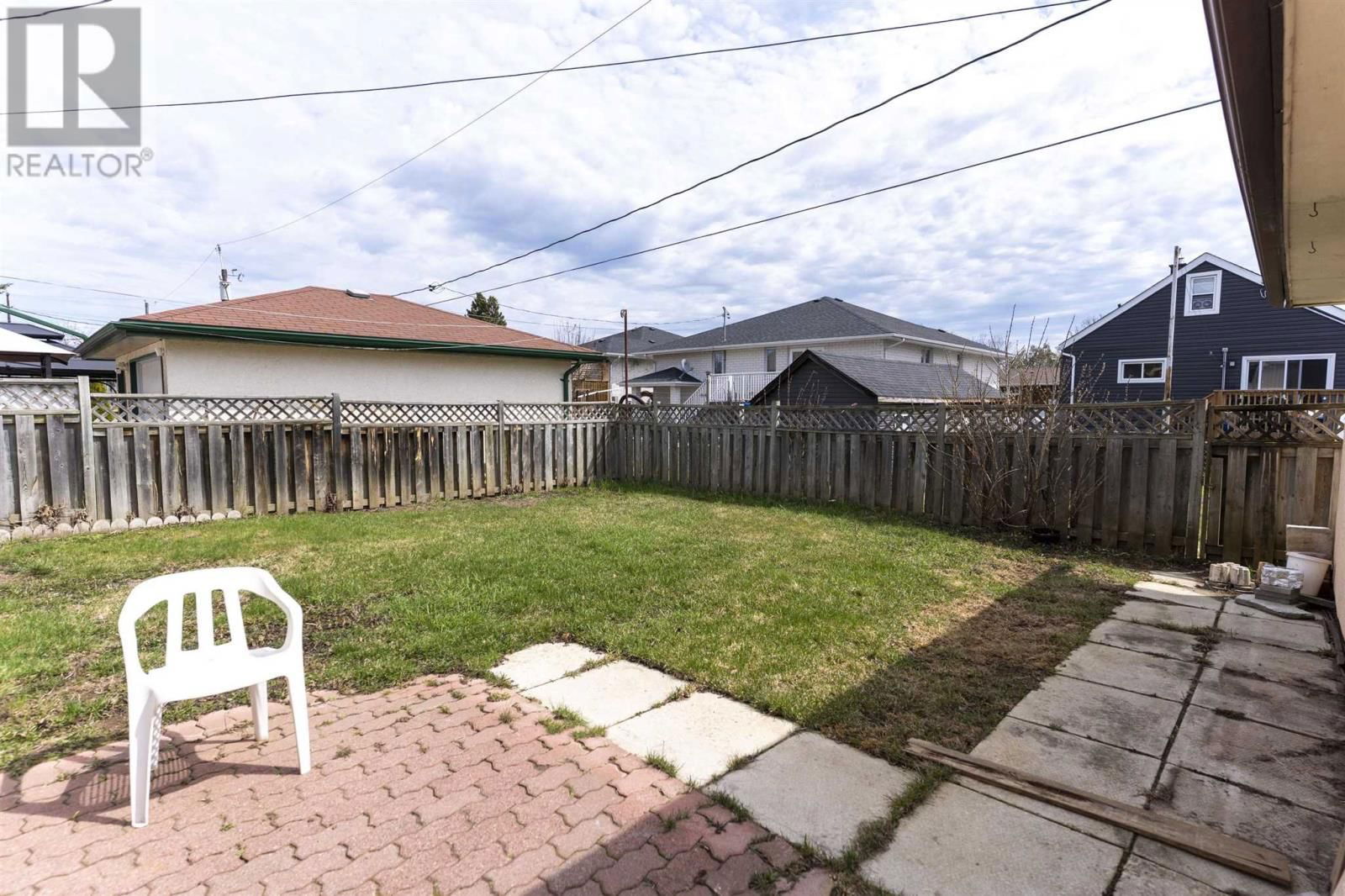 3294 MORGAN AVE Image 41