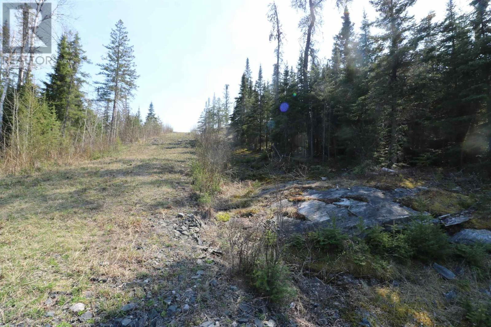 Lot - 2 LOUGHEED DR Image 31