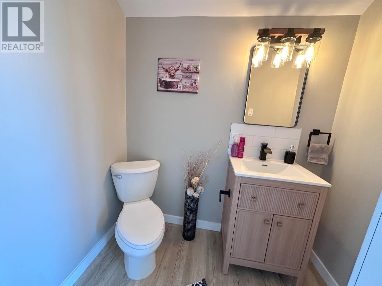758 Harkness St Thunder Bay, Ontario
