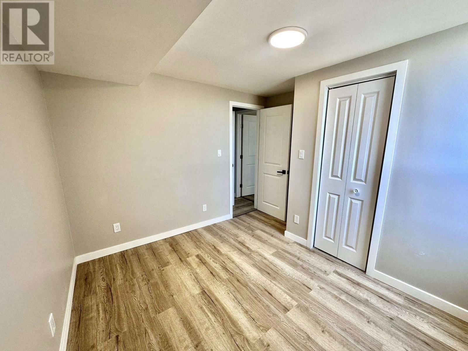 758 Harkness St Thunder Bay, Ontario