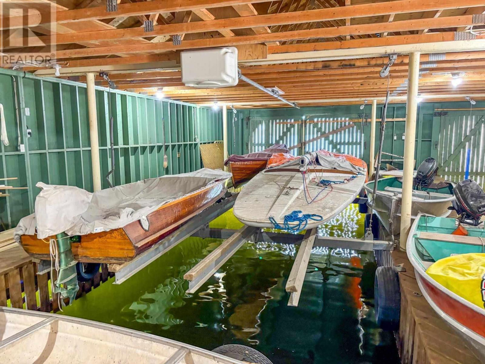 363 BRIGHTWATER ISLAND Image 16