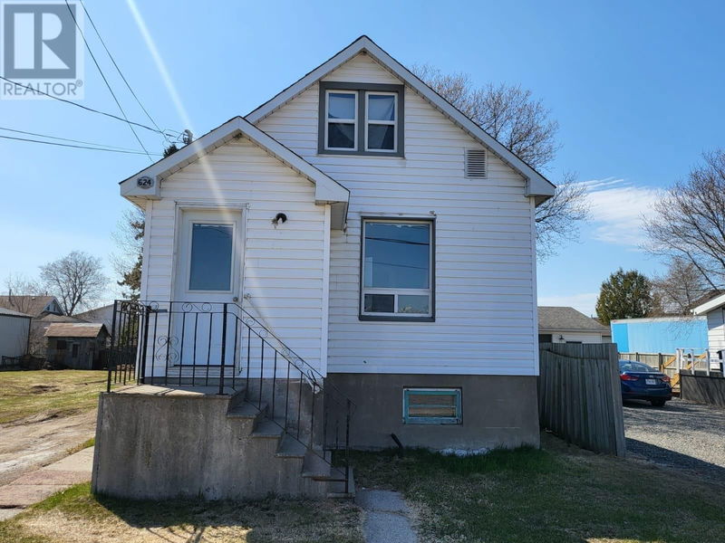 624 High St Thunder Bay, Ontario