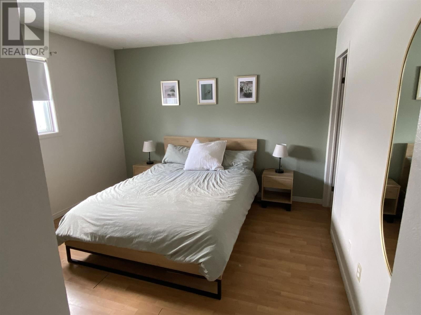 55 JACKSON CRES Image 14