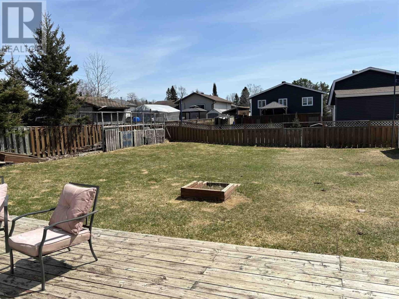 55 JACKSON CRES Image 40