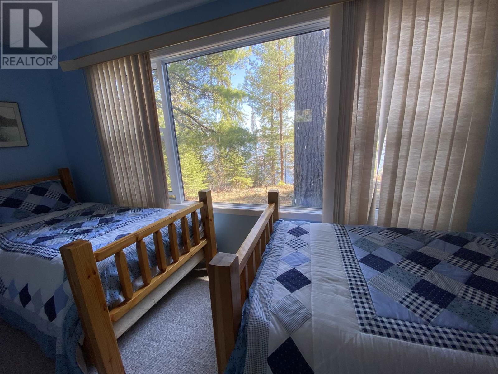 21 WHITE PINES RD Image 16