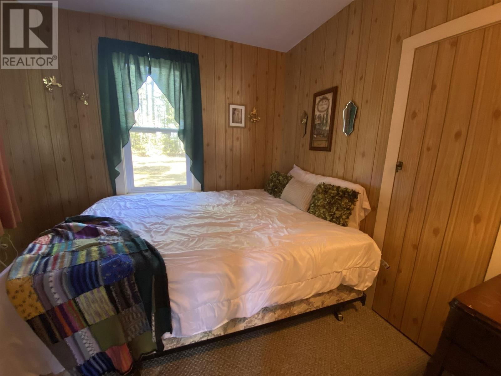 21 WHITE PINES RD Image 18