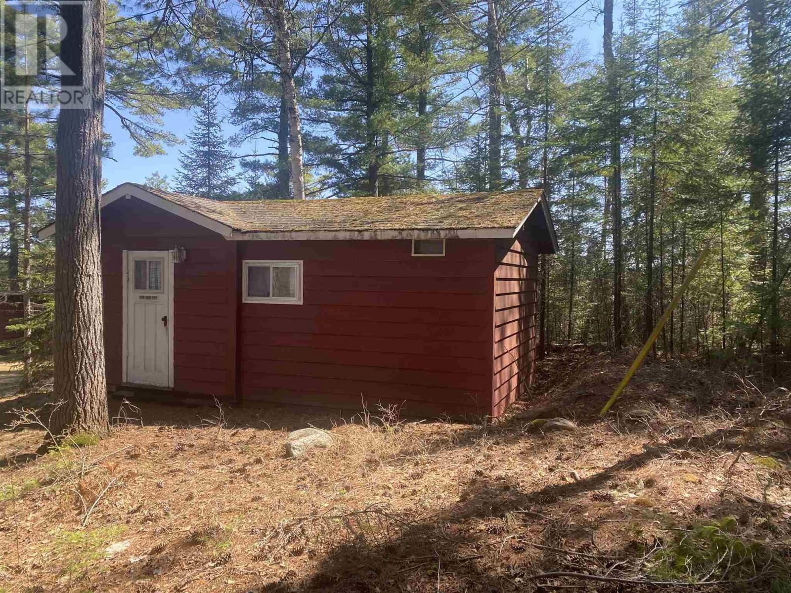 21 WHITE PINES RD Image 22