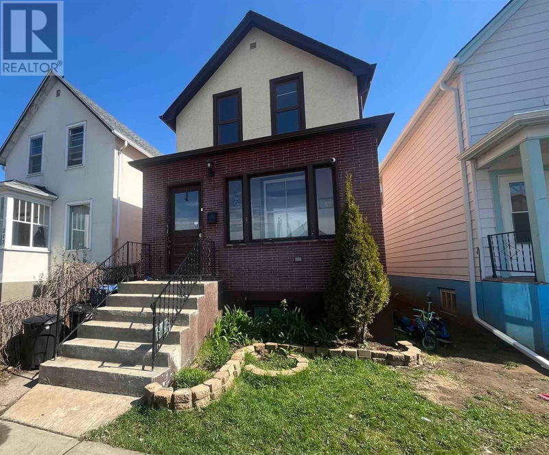 215 Heron St Thunder Bay, Ontario