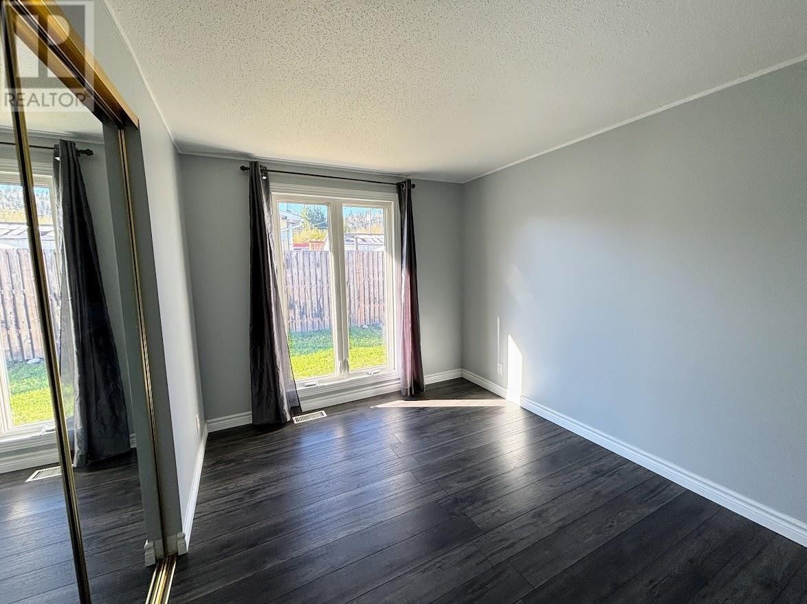 1 PARTRIDGE AVE Image 17