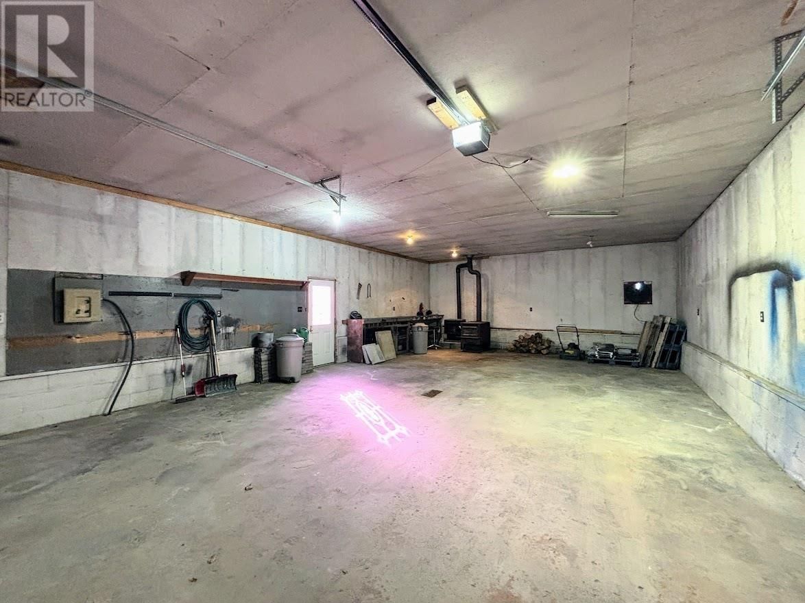 1 PARTRIDGE AVE Image 42