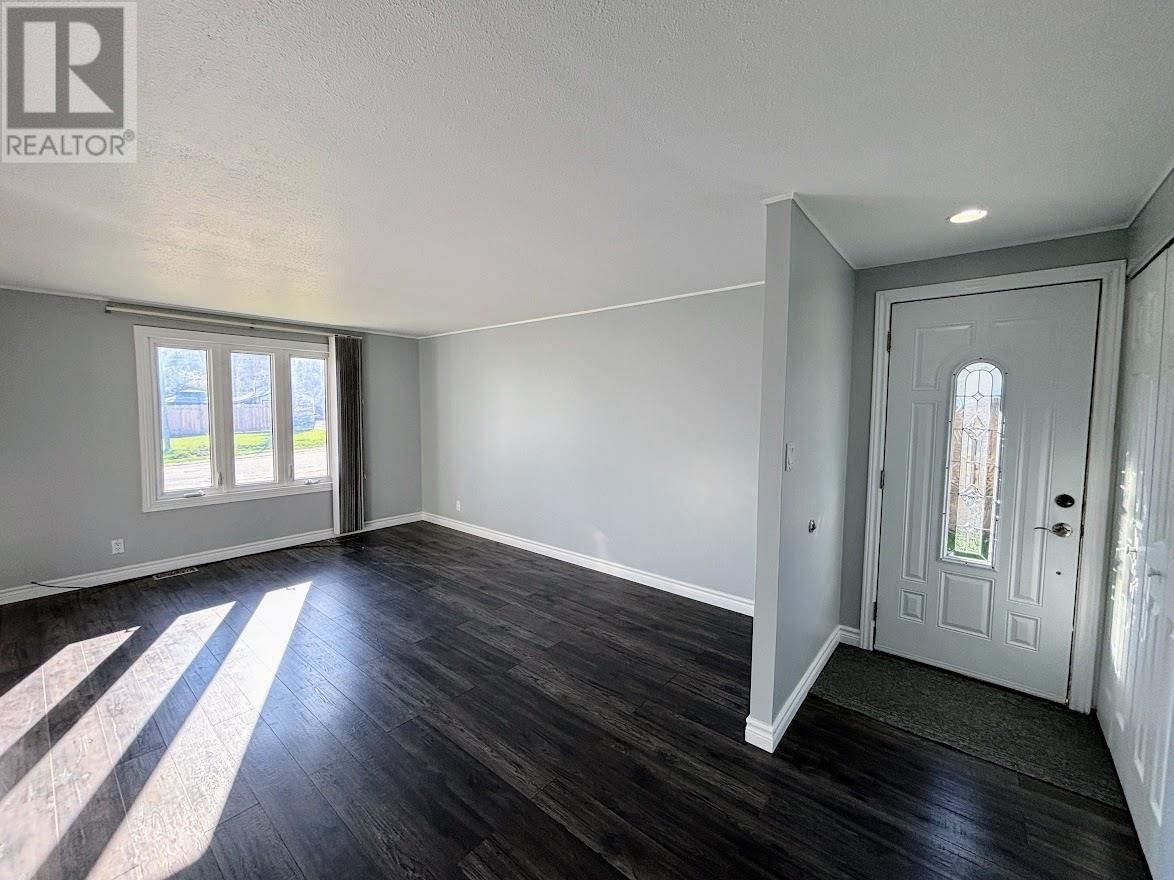 1 PARTRIDGE AVE Image 8
