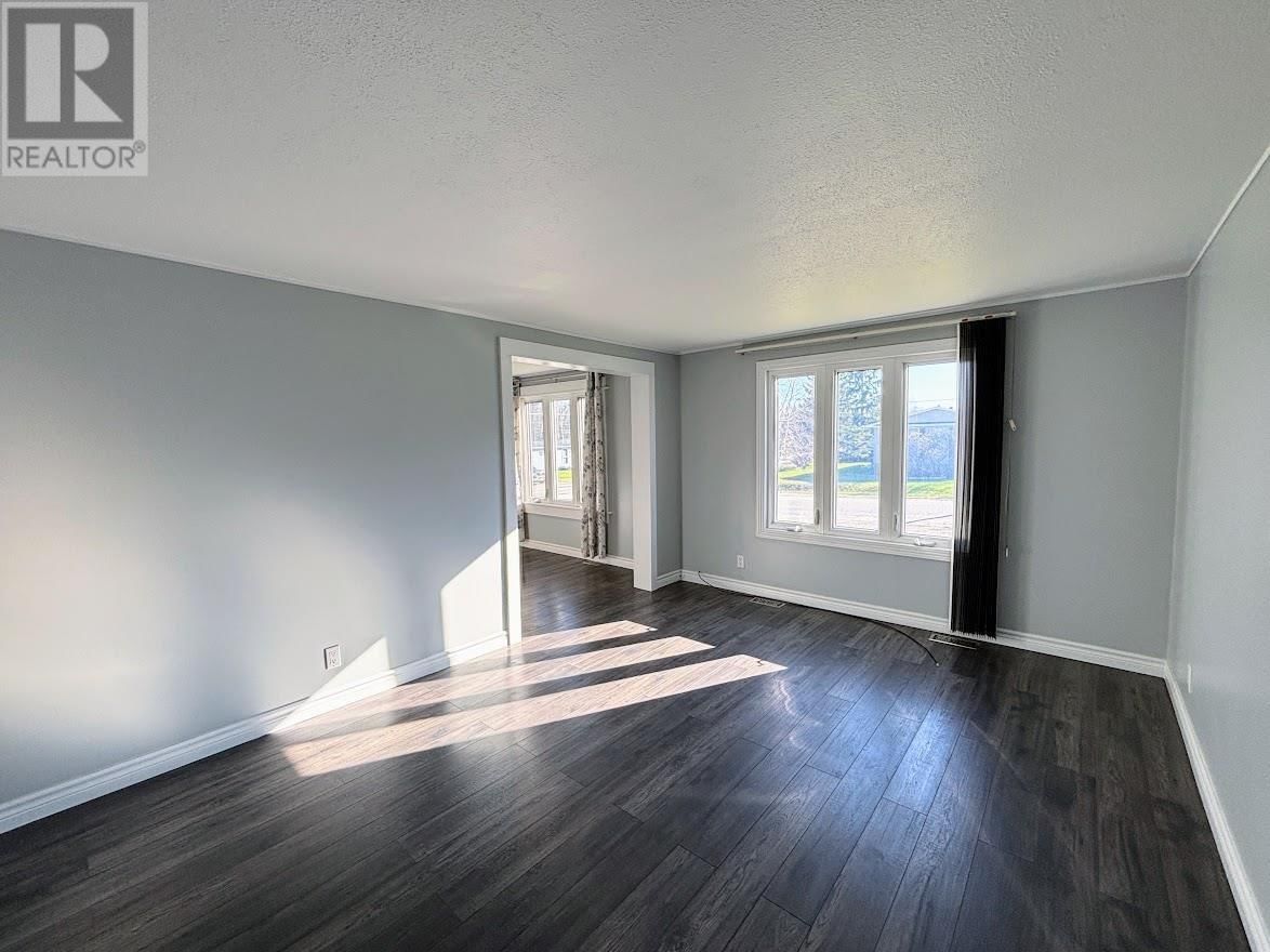 1 PARTRIDGE AVE Image 9